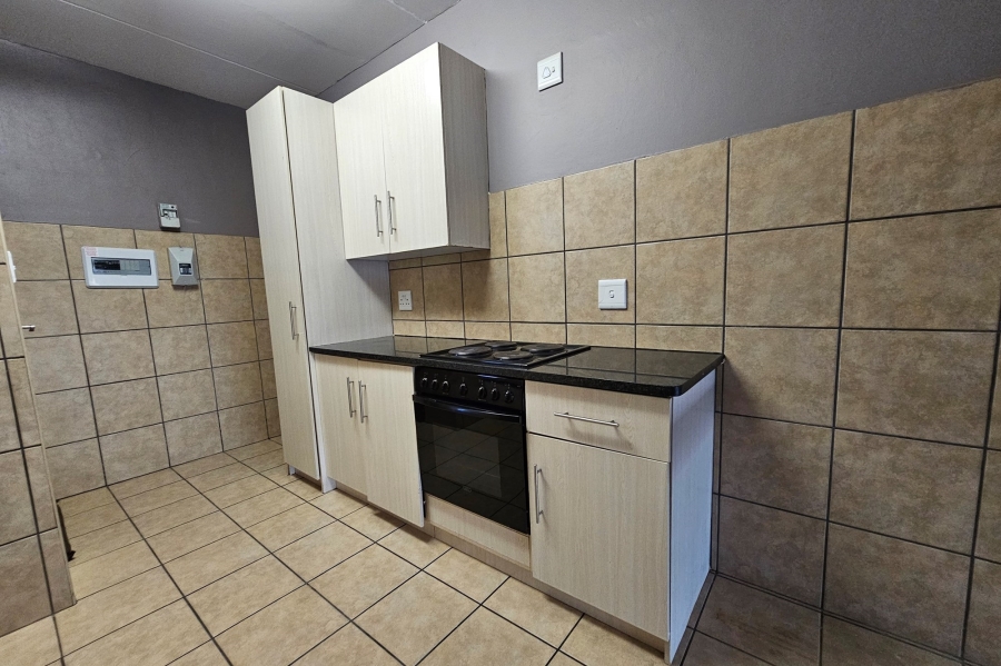 To Let 3 Bedroom Property for Rent in Waterval East North West